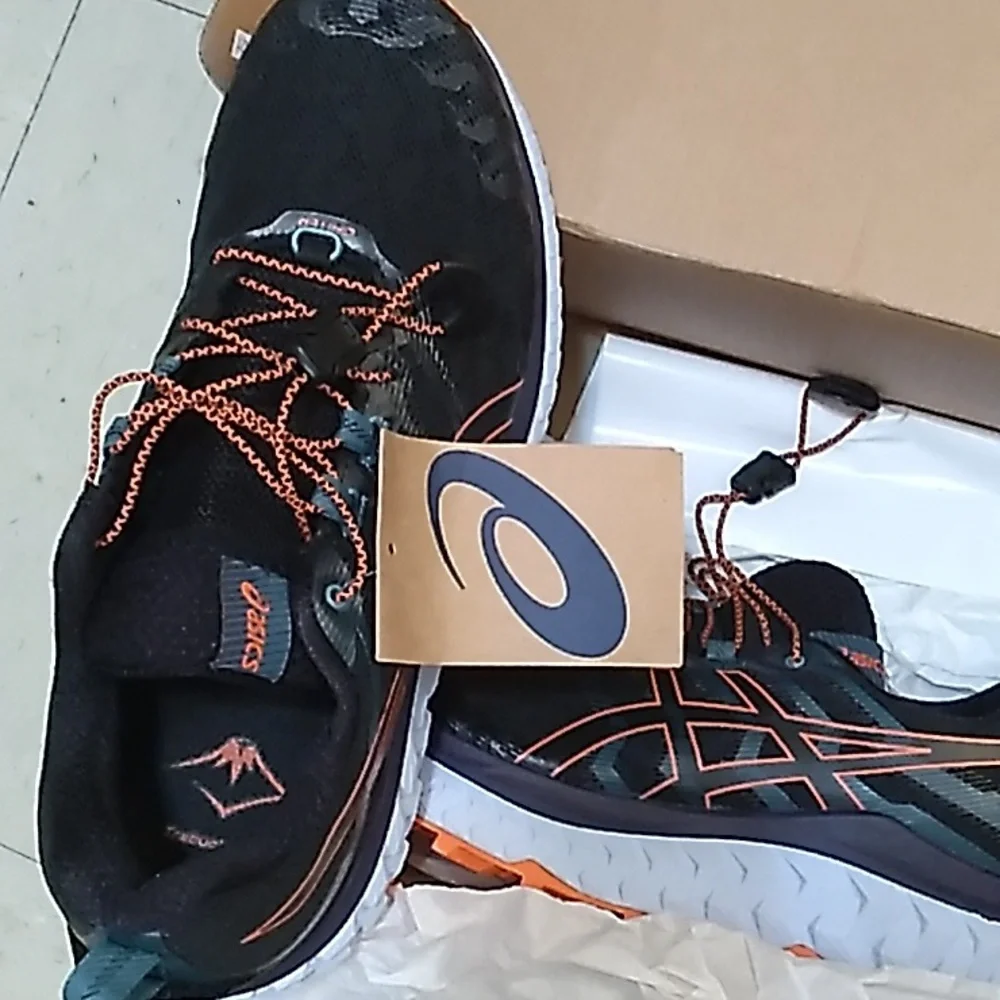 ASICS Running Shoes 8 RUNS SMALLER TRUE 7.5 - Picture 4 of 14